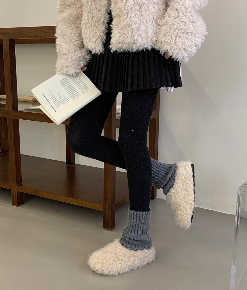 

Ретро удобные теплые плюшевые тапочки женские 2025 зимняя мода универсальные простые нескользящие на плоской подошве хлопковые тапочки 39 абрикосовый