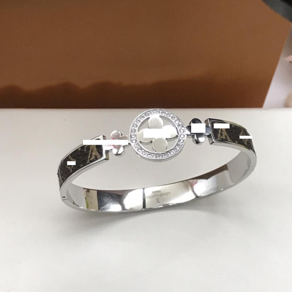 Europäisches & Amerikanisches Vintage Lederarmband mit Farbverlauf und Schloss-Design