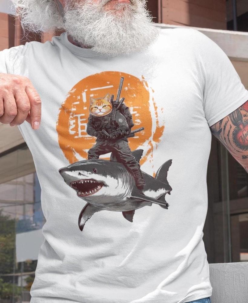 

Смешная футболка «Кот-ниндзя верхом на акуле» – Футболка «Кот-воин-самурай», Юмор, Животное S