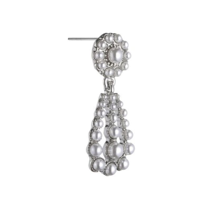 jamieandbell soft pearl earrings