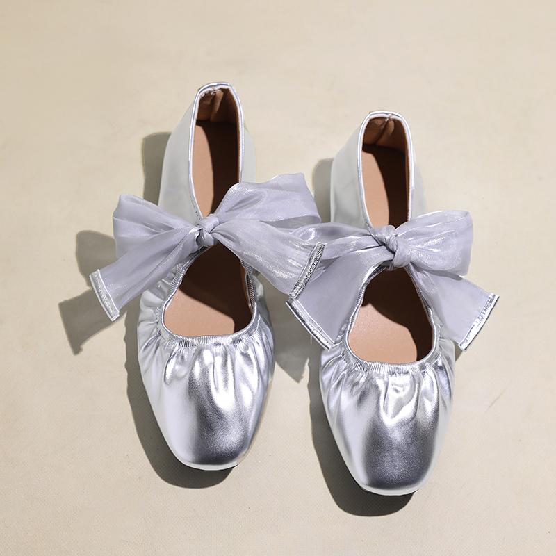 

Женские туфли на плоской подошве Осень Новые Квадратный носок Мелкий вырез Бант-бабочка Мягкая подошва Нескользящие Удобные Туфли с низким верхом 40 серебряный
