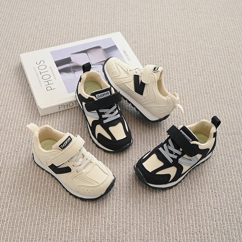 Children's Sports Shoes Spring 2025 New Leather Surface Breathable Boys' Shoes Soft Sole Non-slip Girls' Shoes Dexun Forrest Gump Shoes