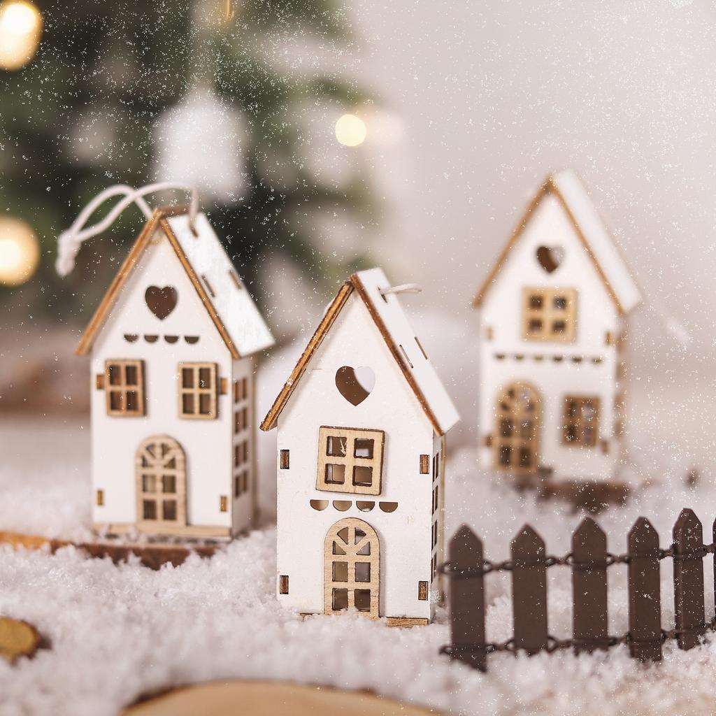 Wooden Christmas Decorative Small House Creative Ornament Pendant Ideal Christmas Decoration & Gift