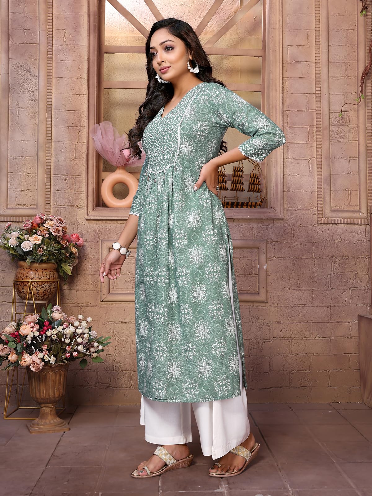 

rangita Green Cotton Calf Length Embroidered A-Line Kurti | Kurta for Women_XL XL зелёный