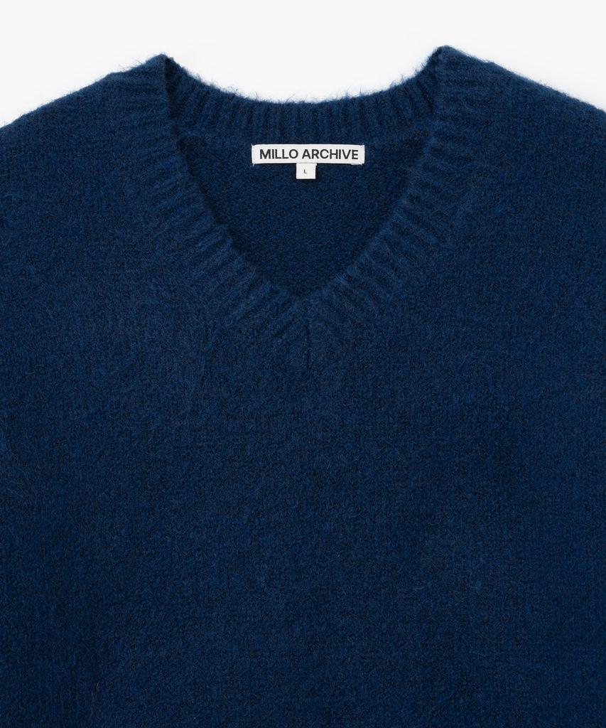 MILLO ARCHIVE Crop Silhouette V-Neck Knit [Deep Blue]