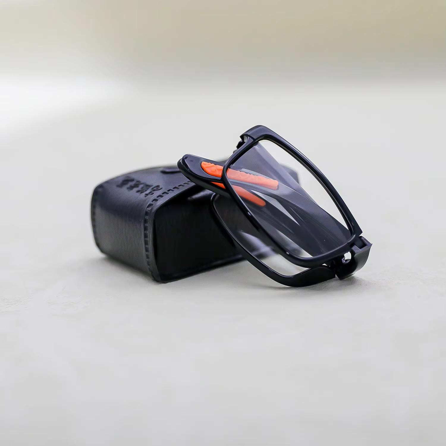 

Foldable Reading Eyeglasses for Male Female Classic Glasses Comfy Wearing Convenient Carry Gift Eyeglasses Case 1.5