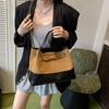 2025 New Women's High-End Retro Shoulder/Crossbody Bag with Iron Chain - Versatile Tote for Commuting