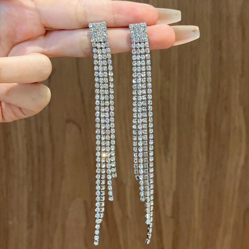 

Корейские длинные серьги-феи с жемчугом и бриллиантами - Элегантный и универсальный стиль знаменитостей