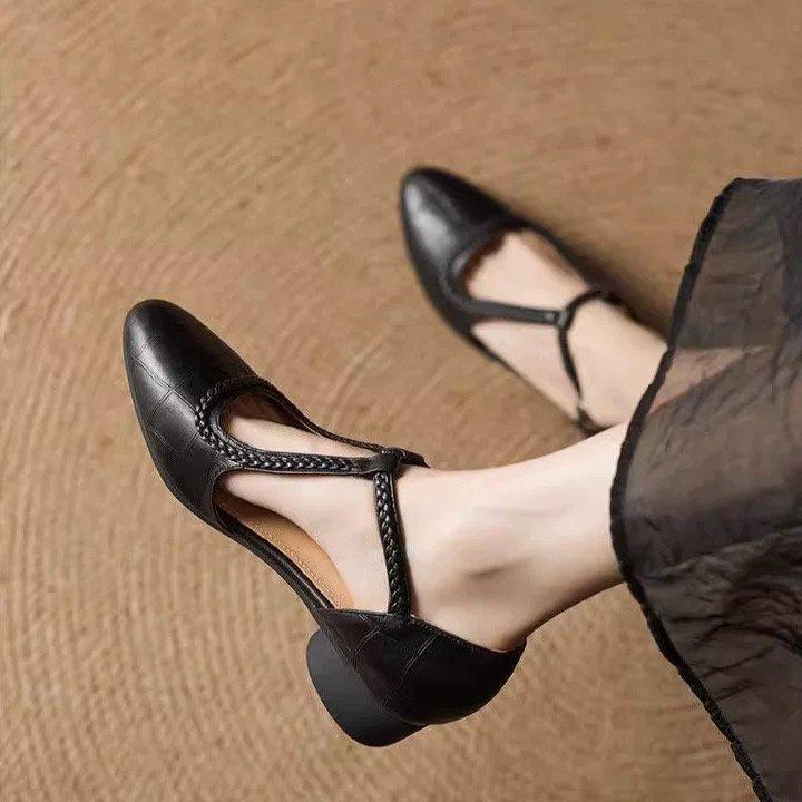 French retro leather bag head sandals women's 2025 new summer soft leather pointed cross belt hollow single shoes small leather shoes