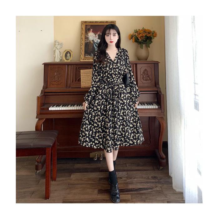 Floral dress autumn women's clothing new French black skirt small temperament autumn bottom dress