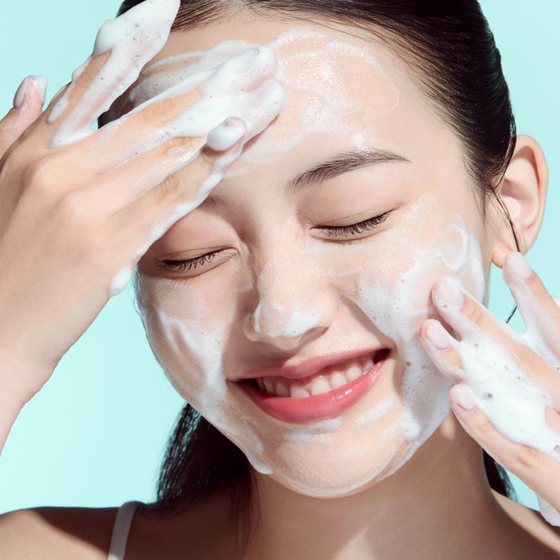 Anua PDRN Hyaluronic Acid Moisturizing Cleansing Foam 150ml