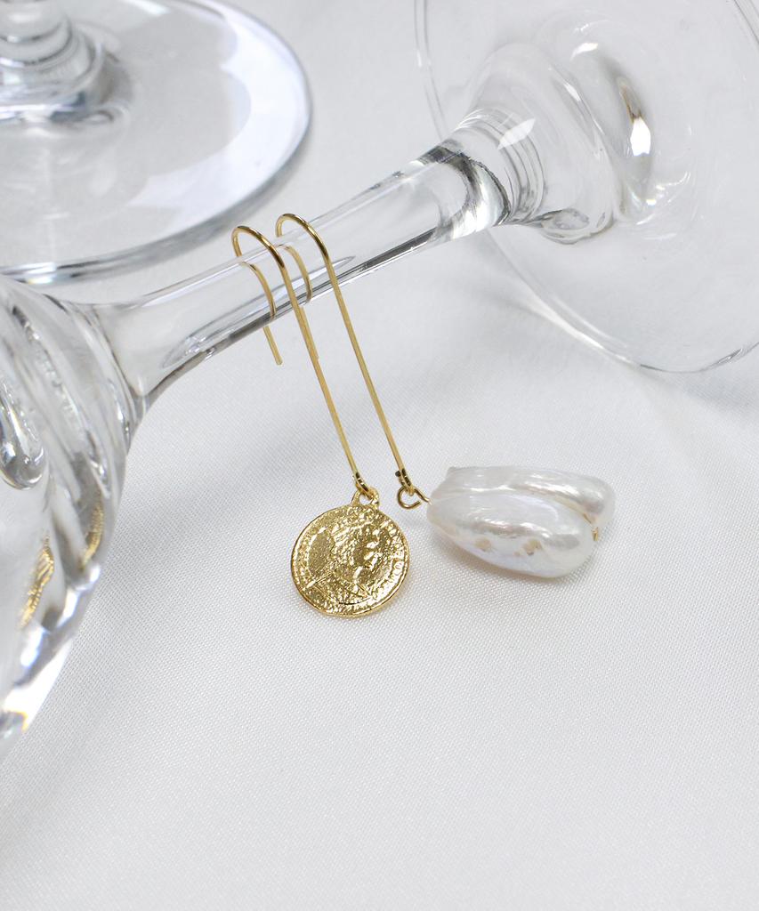 Madin'Ly Particulie Earring