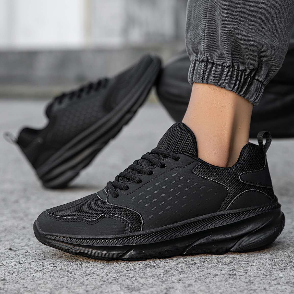 

New large size non-slip trendy women s shoes couple shoes breathable soft-soled sports shoes casual shoes casual versatile men 47 белый