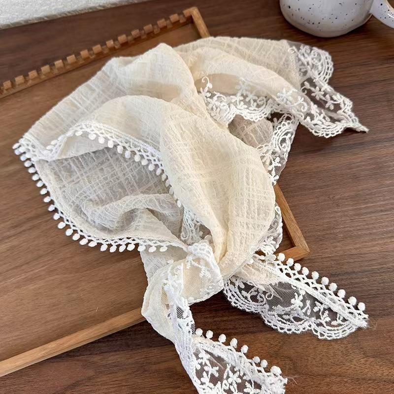 

Lace Scarf Headband Women Non Slip Floral Lace Hair Kerchief Head Scarf Chic Lace Triangle Hair Wrap Fashion Accessory Bandana бежевий