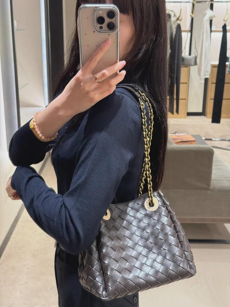 2025 Women's Handmade Leather Woven Chain Bag – Versatile Shoulder & Messenger Bag