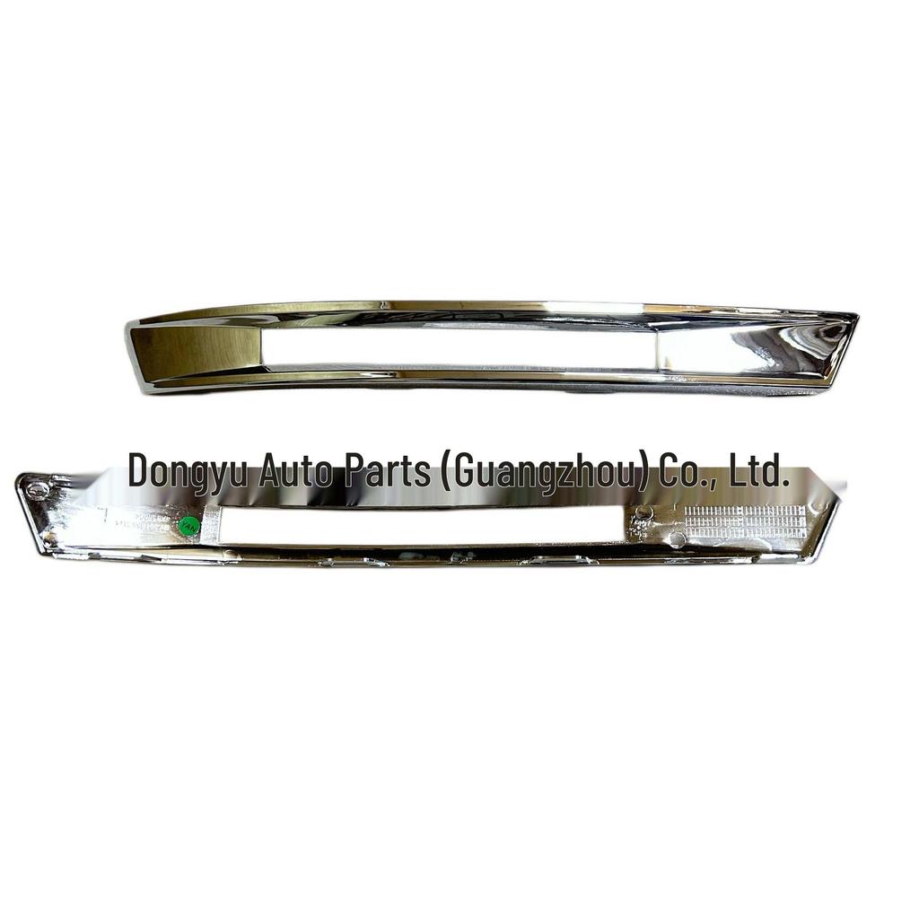 Kompatibel mit Mercedes-Benz C-Klasse 2011-2014 AMG C63 Nebelscheinwerferblende 2048853174 2048853274