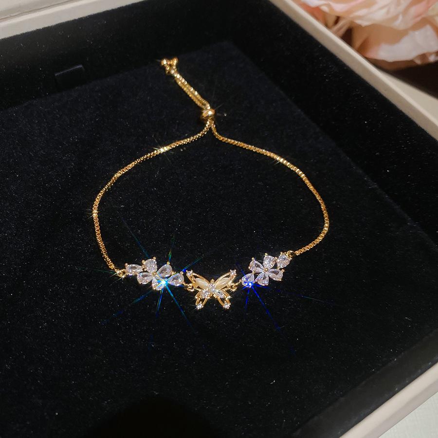 Europe and the United States Hot-selling Color Oval Love Zircon Bracelet Light Luxury Bracelet Personalized Jewelry Women