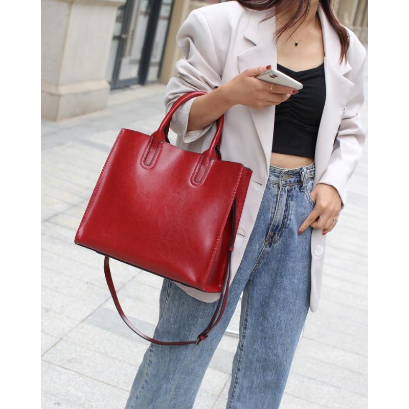 

Новая высококачественная сумка-тоут большой вместимости, европейская и американская ретро-сумка для ношения в руке и через плечо