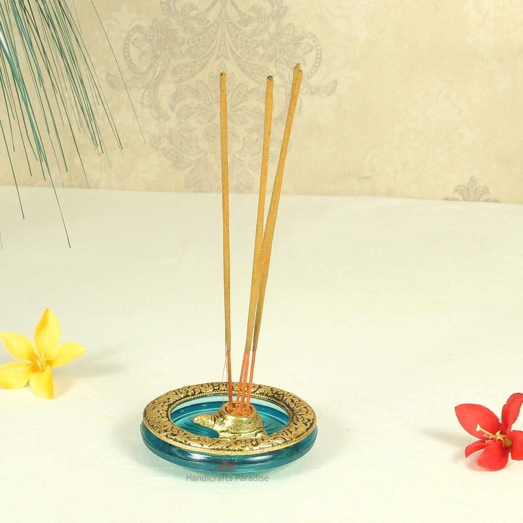 Handicrafts Paradise Tortoise Incense Holder Placed in Turquoise Glass