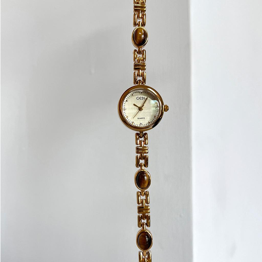 Watch Women'S Light Luxury Amber Stone Small Exquisite Fashion Temperament High Sense Chain Belt Niche Quartz Watch