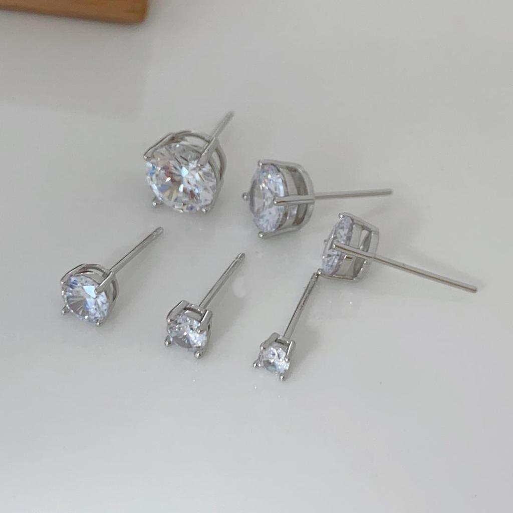 S925 Sterling Silver Four-Prong Set Cubic Zirconia Stud Earrings, Gold-Plated Fashion Design