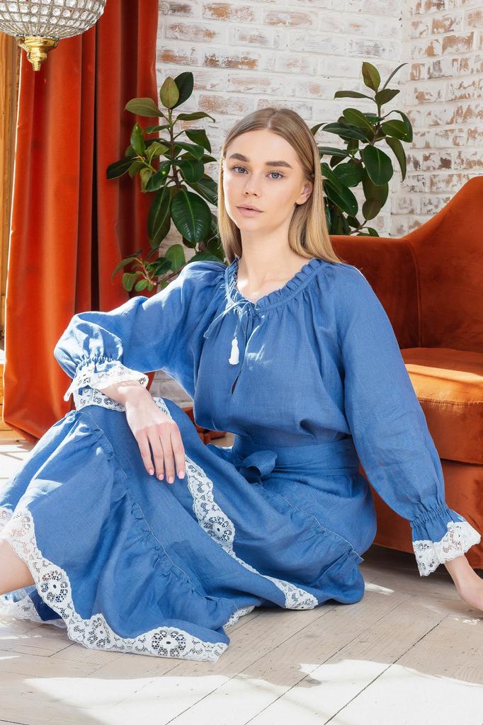 Soubor: Německá halenka a sukně Volf (72299)