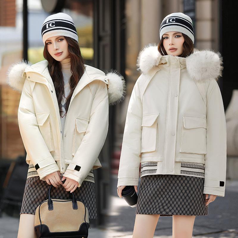 Padded clothes women's winter new 2025 Korean version hooded big fur collar thickened short women's pie overcome padded jacket