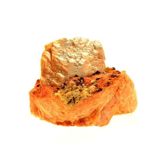 Pierres et Minéraux. Wulfenite + Mimetite. 44.0 ct. Lantignié, Rhône, France..