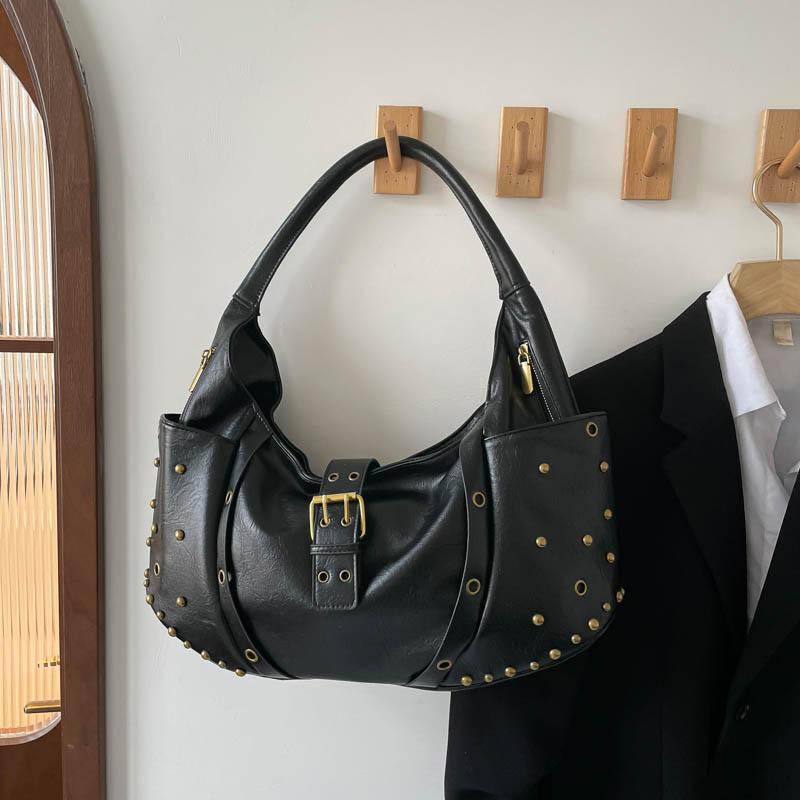 Designer Half Moon Shoulder Bag Women Punk Style Rivet motorcycle Bag French Style Female Commuting Underarm Handbag Big Tote