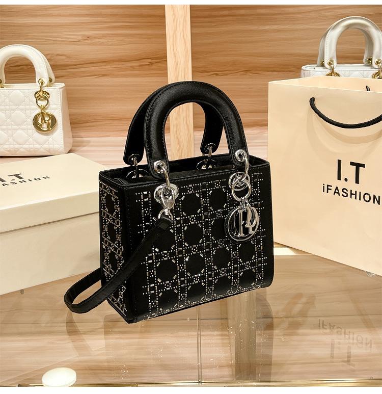 Borsa Princess con Diamanti più Venduta per Donna Nuova Moda Europea e Americana Monospalla Portatile a Mano a Tracolla Piccola Borsa da Donna