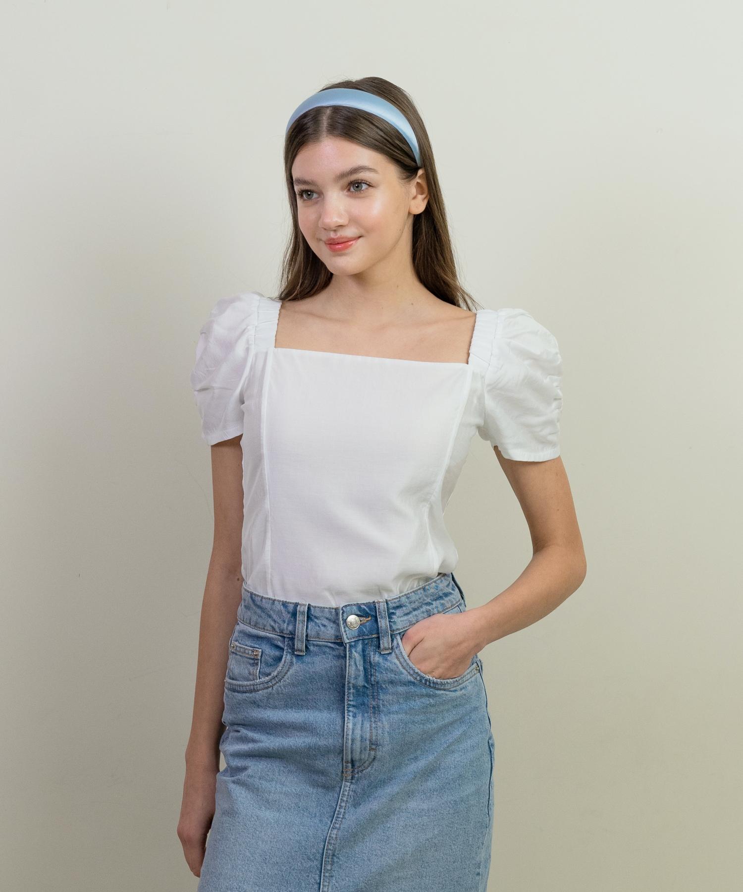 Retour Deux Vingt Quatre Square Neckline Puff Sleeve Top (White) White/S