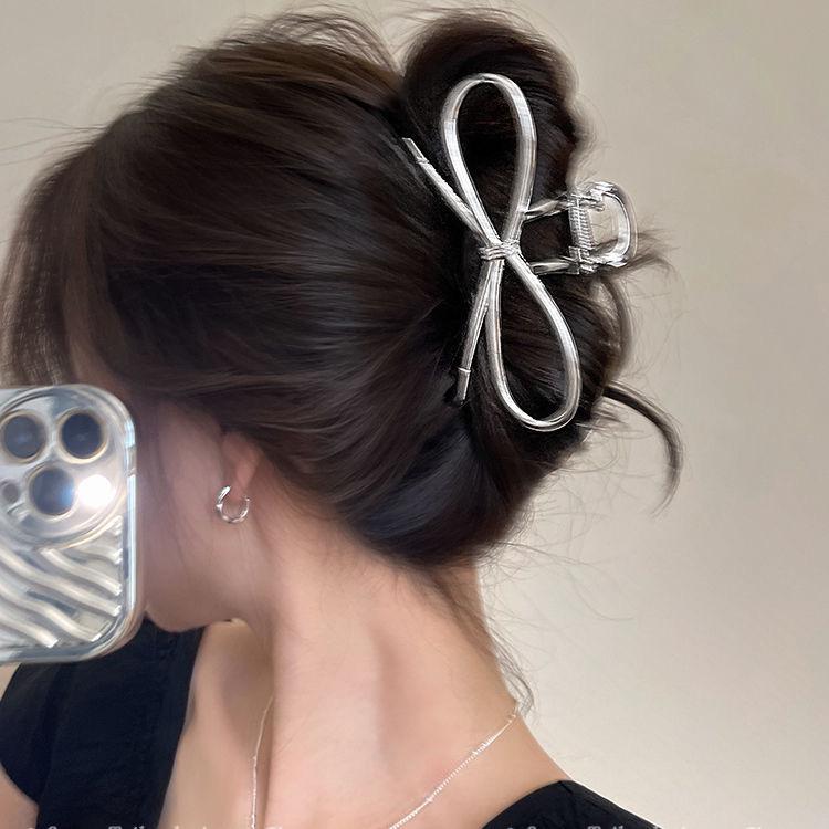 Clips de păr metalic elegant cu formă de rechin: Accesoriu de păr elegant, de înaltă calitate, pentru femei