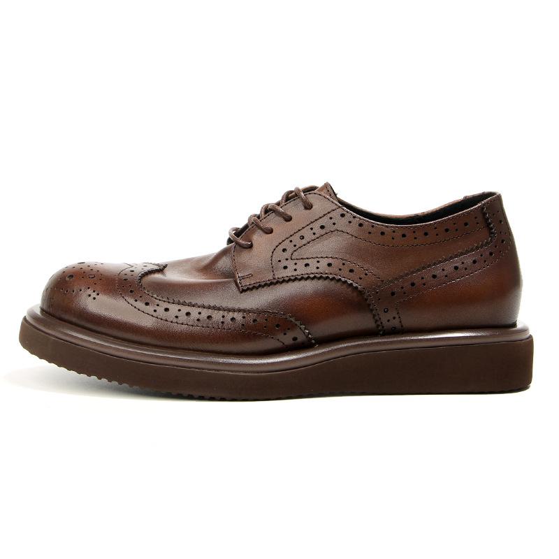 

66-7 Brock Engraved Men s Shoes Британские мужские повседневные кожаные туфли в стиле ретро, модные трендовые туфли на платформе Muffin Shoes 44 темно-коричневого