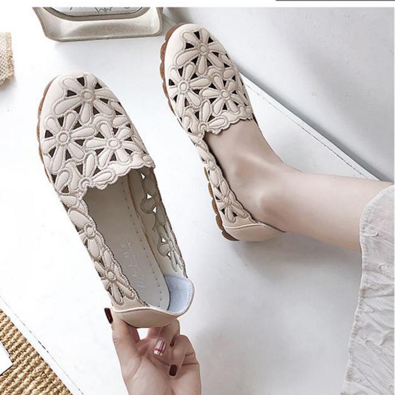 Spring  Summer Hollow Sandals Women's All-match Hole Shoes Flat with Soft Bottom Non-slip Peas Shoes Flat Bottom