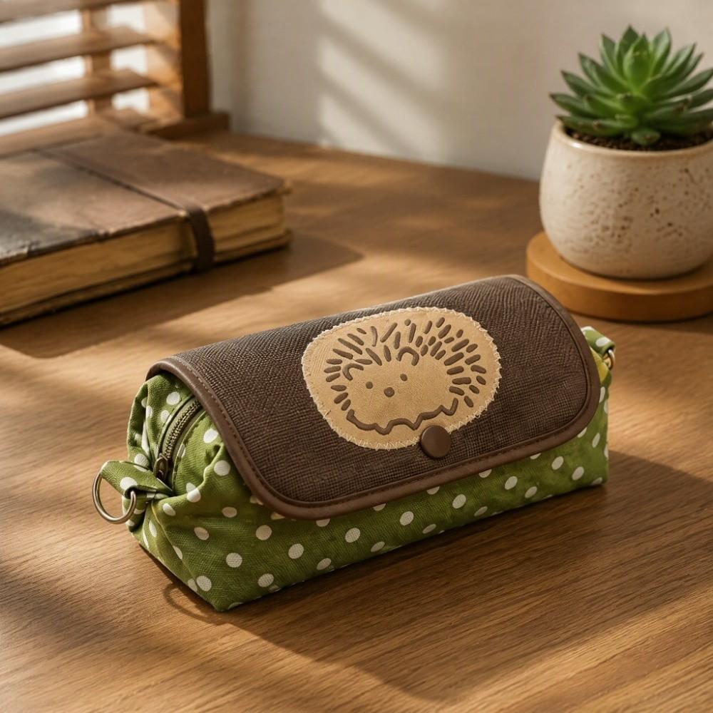 Stain-Resistant Pencil Pouch Hedgehog Pattern Cosmetic Bag Fashion Pen Bag Students