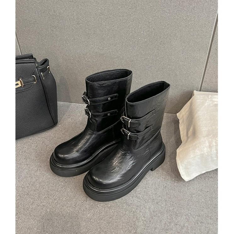 Wu Xuanyi has the same round head versatile platform Martin boots for women 2025 autumn and winter British style thick heel belt buckle short boots f