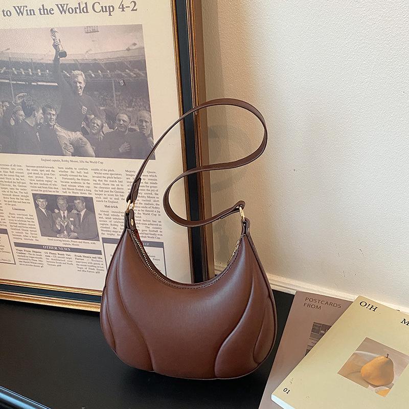 French Style Underarm Bag, Fashionable Shoulder Bag, Versatile and Trendy Business Casual Crossbody Bag
