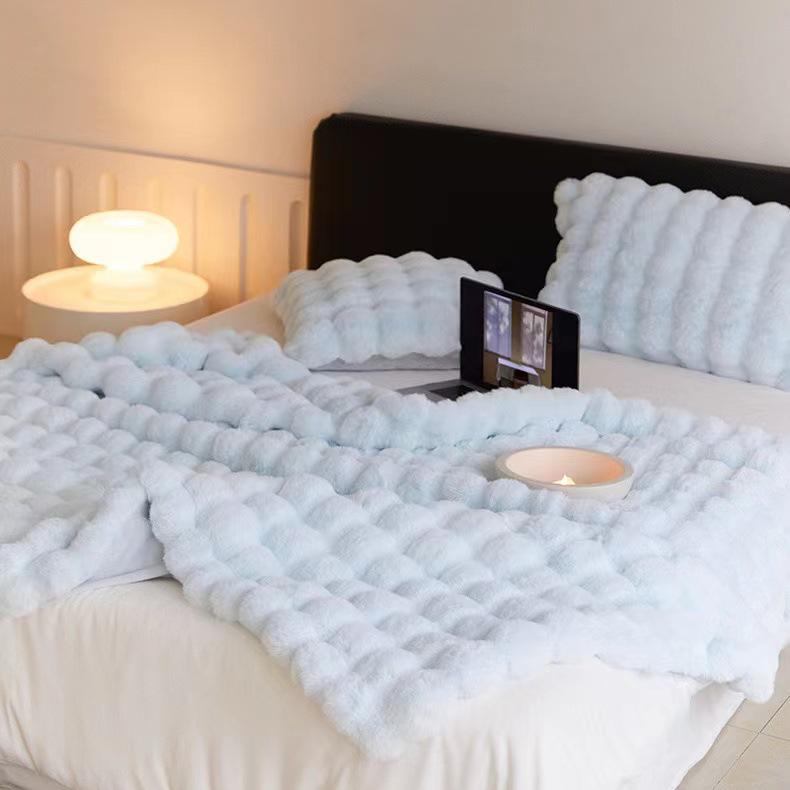 Elegante doppellagige Plüsch-Bubble-Kaninchen-Decke - Kuschelige Nickerchen-, Sofa- und Schalumschlagdecke