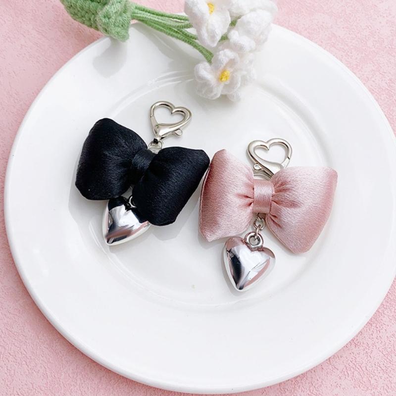 Eleganter Schleifen-Charm-Schlüsselanhänger Eleganter Herz- und Schleifen-Schlüsselanhänger mit Akzent-Handtaschendekoration für Frauen Mädchen