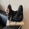 Simple Solid Color Versatile Casual Tote Bag Fashionable Commuting Bag New Niche Chain Shoulder Bag Out Shopping Bag