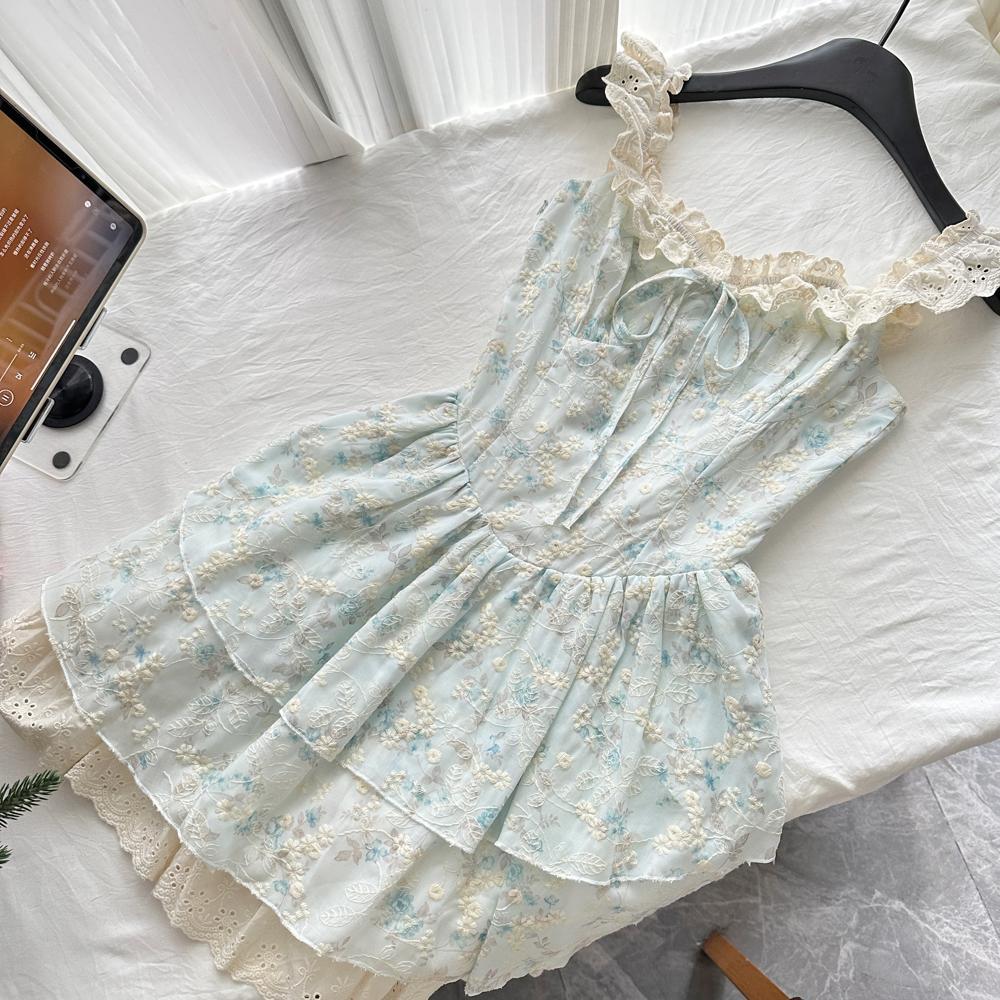 Small Super Fire Dress Niche Beautiful Unique Waist Fluffy Cake Dress Casual Huge Good-looking Dress Summer
