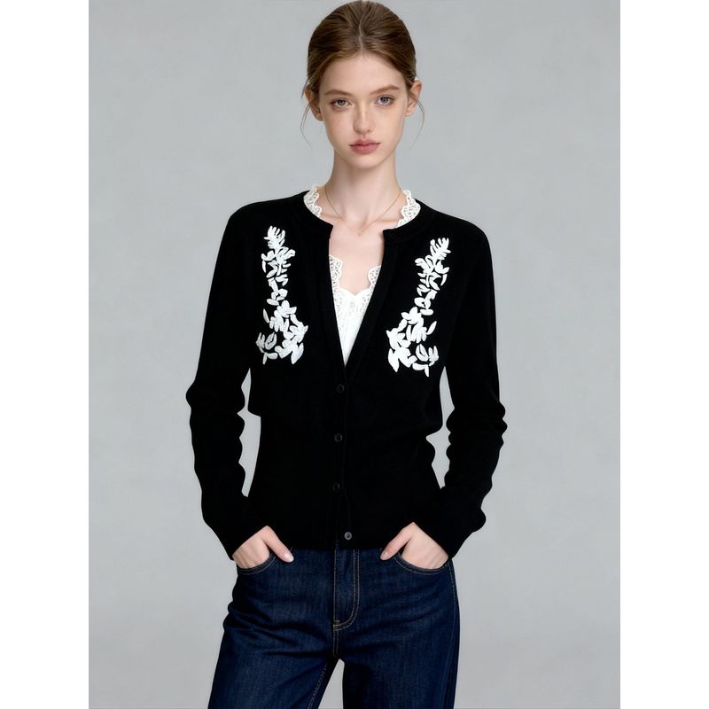 2026 New Autumn and Winter Stylish and Elegant Knitted Cardigan with High-End Floral Embroidery Sweater for Women In Spring