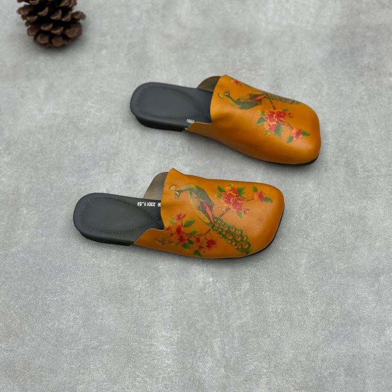 Retro Hand-painted Flip-flops Summer Flip-flops with Toe Caps and Embossed Flat Heels Genuine Leather Sandals