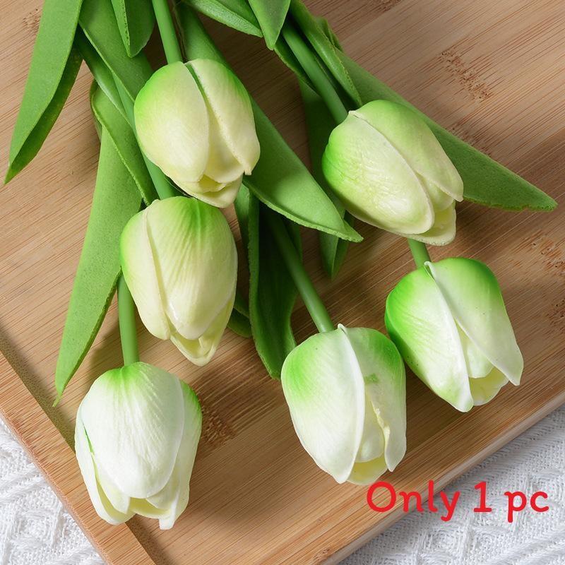 Artificial Realistic Plant Tulipa Gesneriana For Display And Decoration Event
