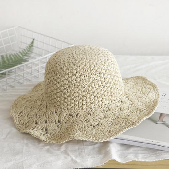 chic Hand-woven trendy straw hat for women, summer beige hollow-out foldable sunshade for sun protection and beach outings