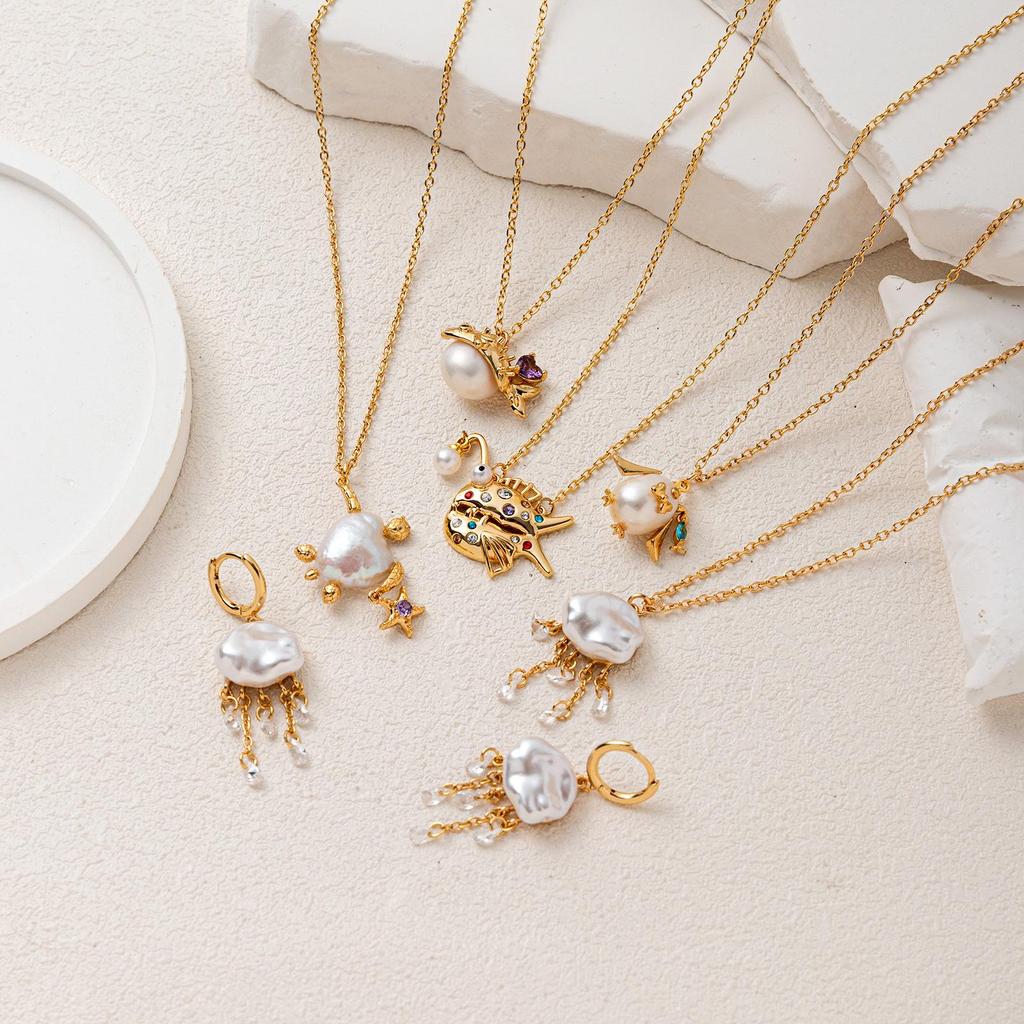 Jellyfish Goldfish Crab Pendant Necklace, Retro 18K Gold-Plated Ocean Series, European American Fashion.