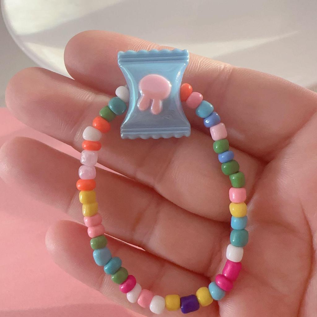 Barevný korálkový náramek s kreslenou princeznou pro děti - roztomilý, kreativní design s cukrovinkami