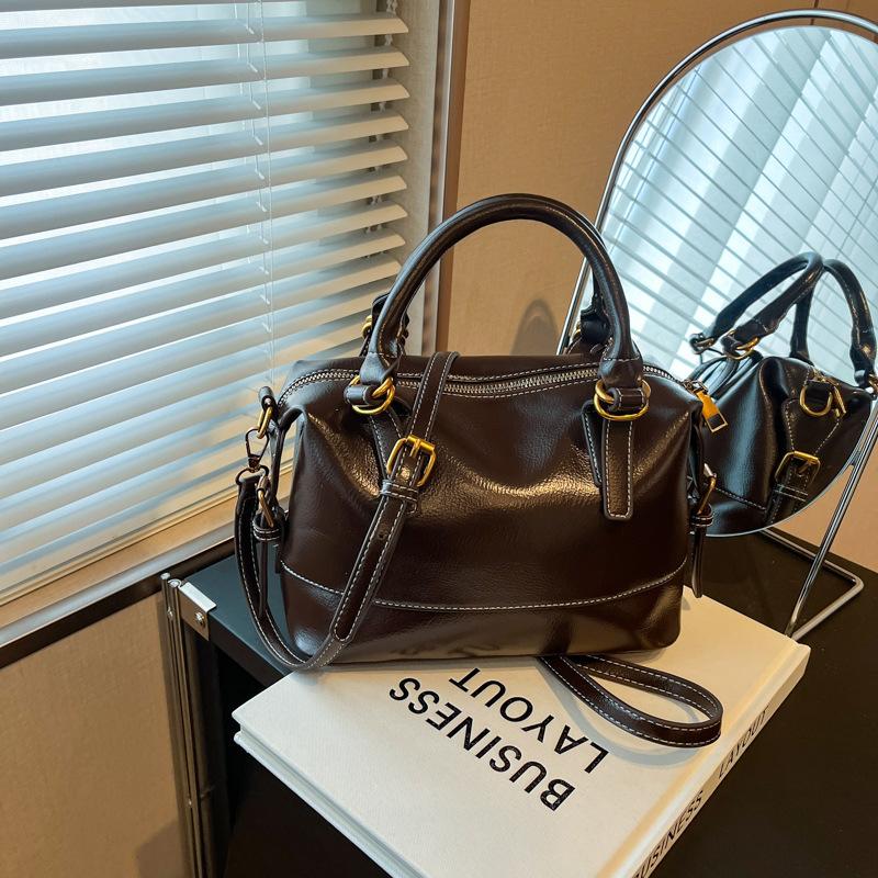 Premium Retro Small Bag Women's New Autumn and Winter Versatile Messenger Bag Handbag