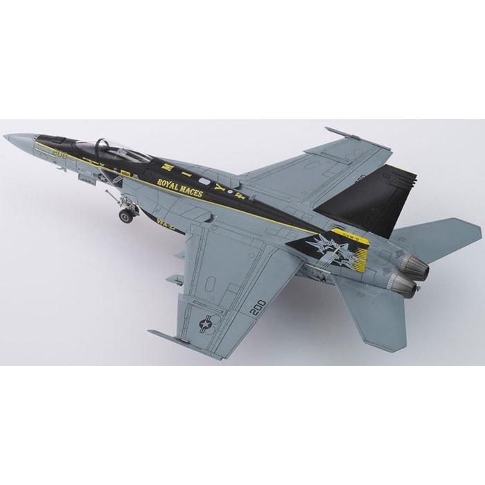PLATZ 1/72 US Navy F/A-18E Super Hornet VFA-27 Royal Maces Plastic Model AE-38 (Aircraft) Approx. 253mm