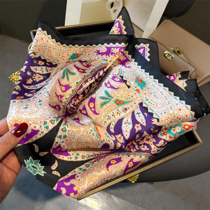 Vintage Paisley Printed Bandana Scarf Luxury Soft Satin Stylish Versatile Neck Scarf For Women Hairbands Headscarf